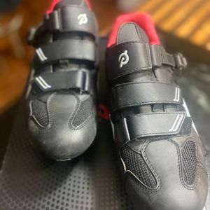 Peloton shoes size 44